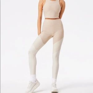 Outdoor Voices Springs 7/8 Legging Linen/Vanilla/Sugar